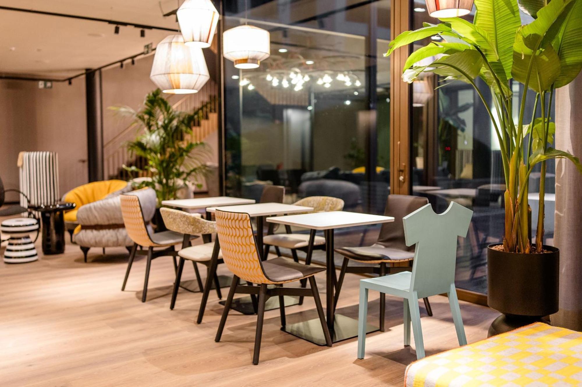 Motel One Antwerp Exterior photo